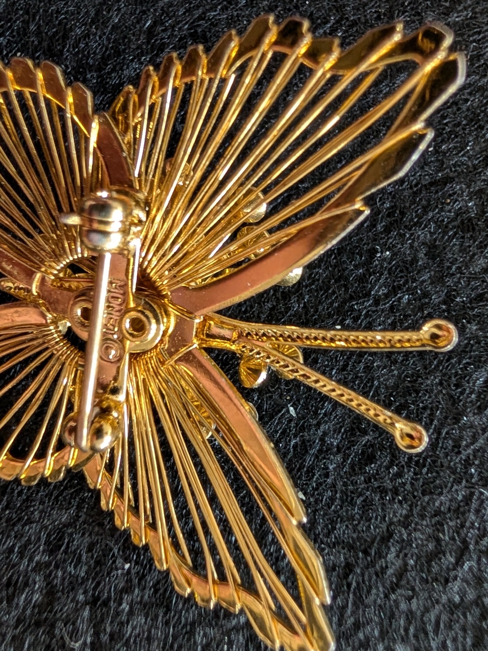 Branded Gold and Silver Floral Mixed-Metal Brooch Collection - Picture 5 of 11